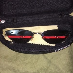Sunglasses with red stripe